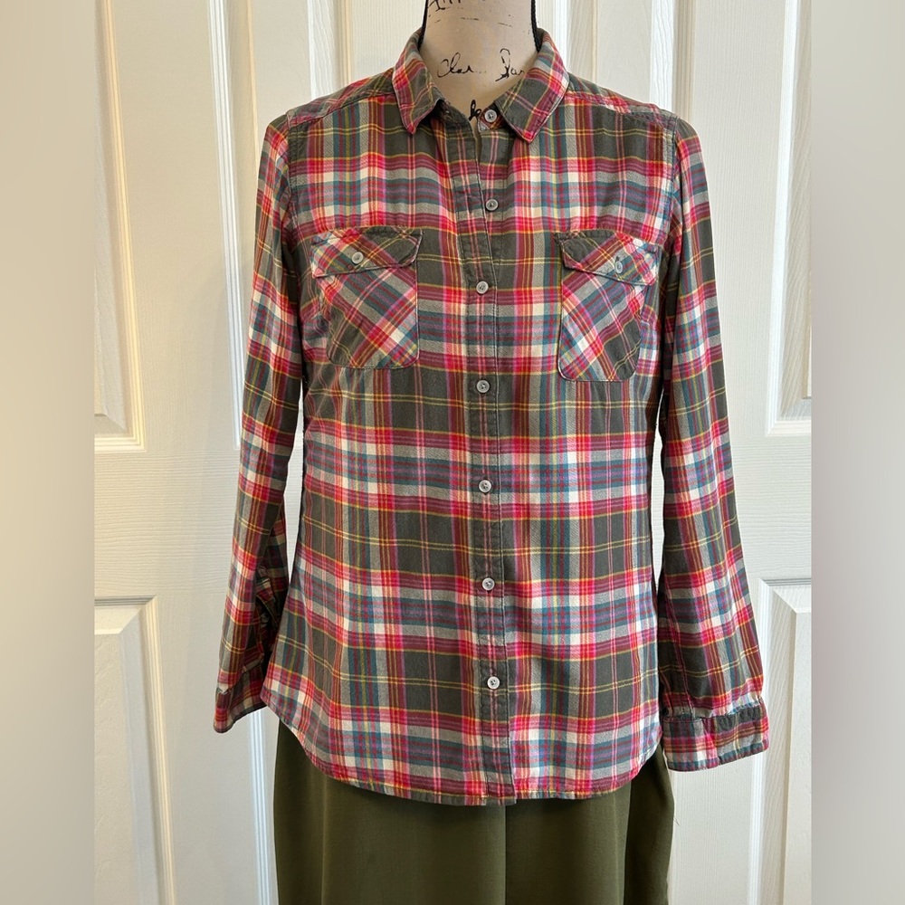 Eddie Bauer green & pink Plaid Button-Up Shirt small